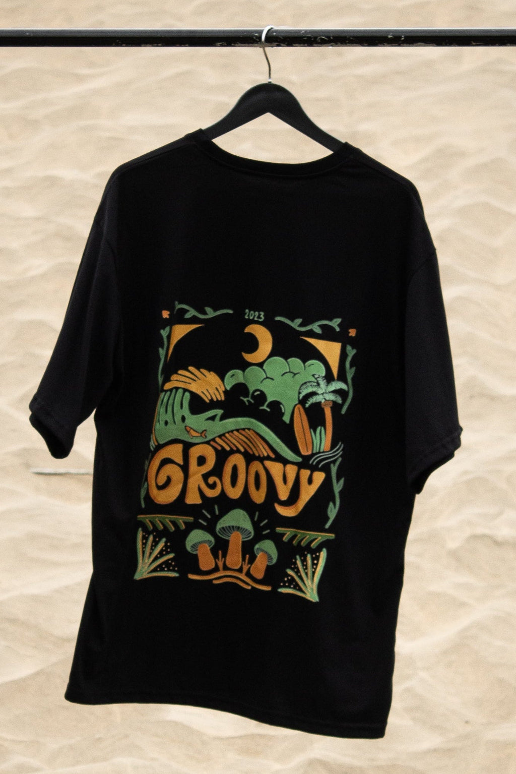 Polera Oversize Black - Groovy Nature