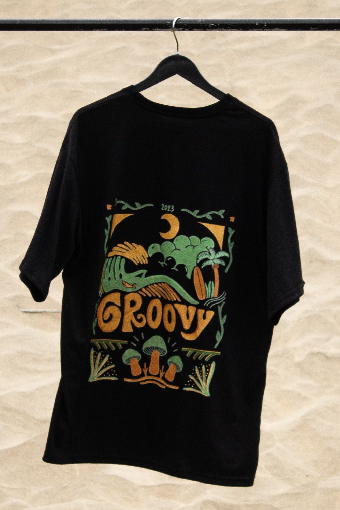 Polera Oversize Black - Groovy Nature