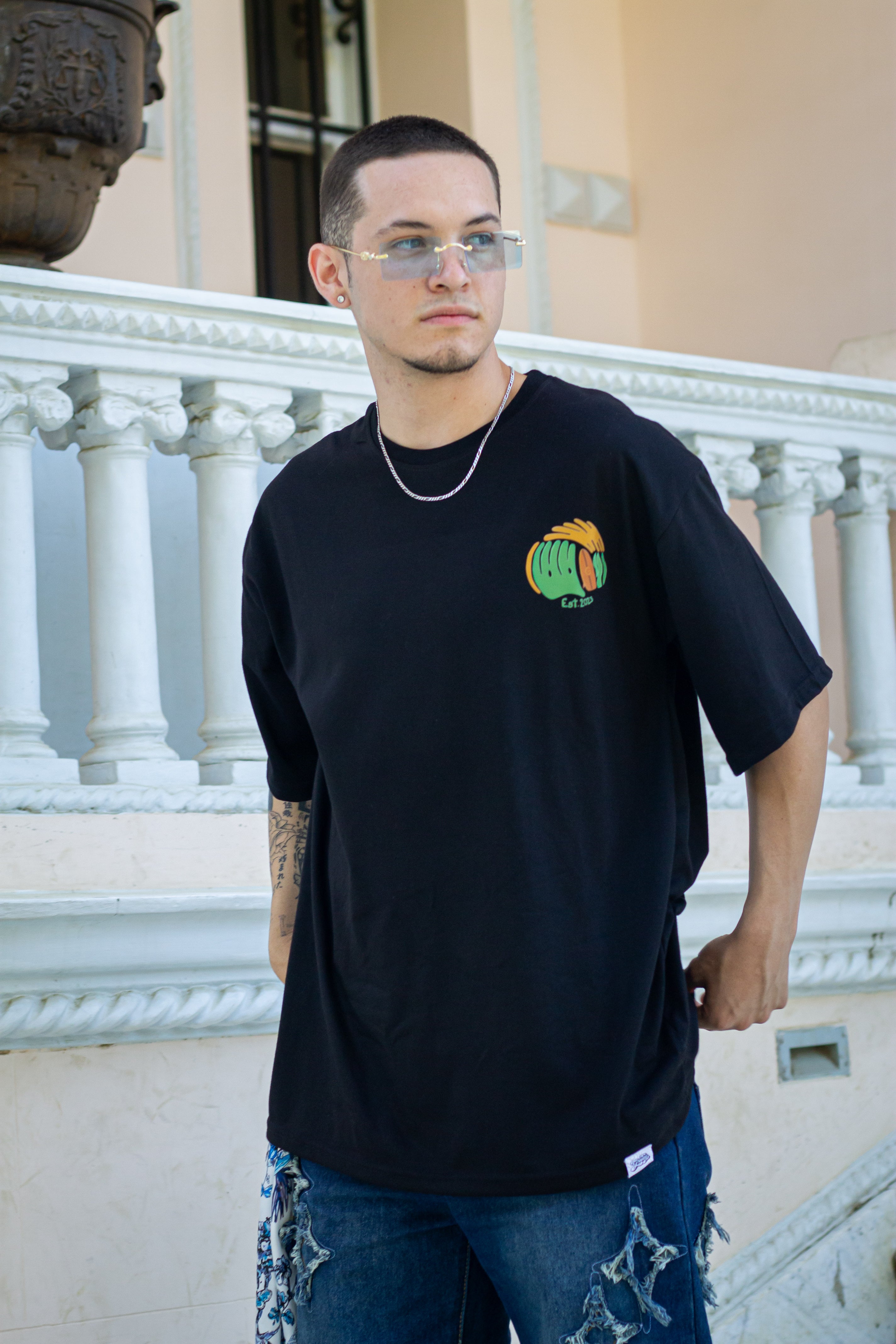 Polera Oversize Black - Groovy Nature